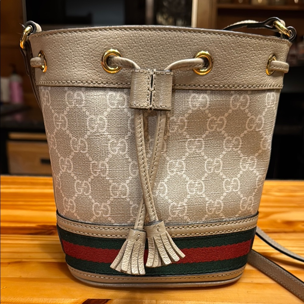 Gucci GG supreme ophidia mini bucket bag